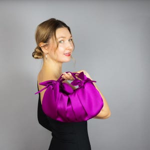 Fuchsia Tasche japanische Knoten Tasche fuchsia Satin, Party Tasche, Abschlussballtasche, Brautjungfer Tasche, Tasche im Furoshiki-Stil, fuchsia Handtasche, kleine Abendtasche