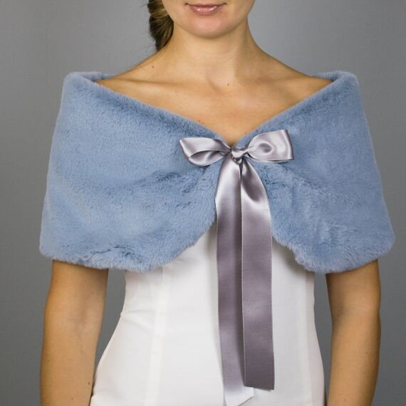 grey fur wrap for winter wedding