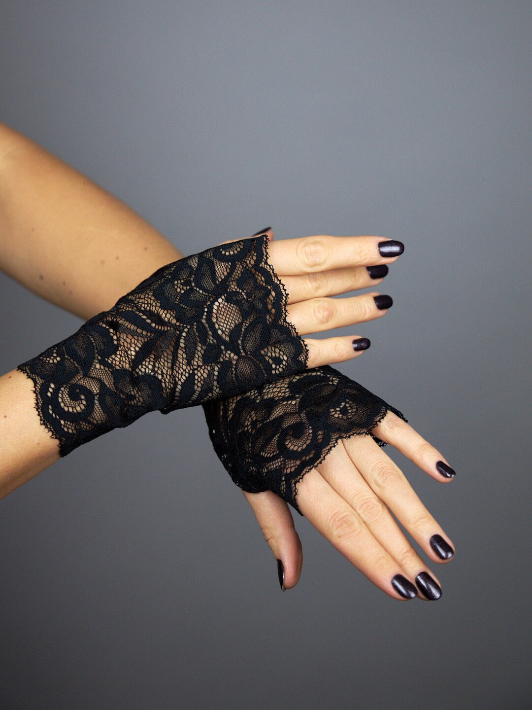 【FETICO】LACE FINGERLESS GLOVES  black il_1080xN.5664797802_7gy4.jpg
