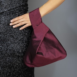Japanische Knotentasche Geldbörse Clutch Taft 100% Burgunderrot, Partytasche, besonderer Anlass, einfache und elegante Tasche, Abendkleid, Abschlussball Geldbörse