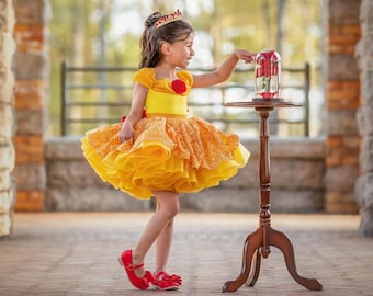 beauty and the beast homecoming dress Off The Shoulder Taffeta Ball Gown Quinceanera Dresses Yellow – Lisposa