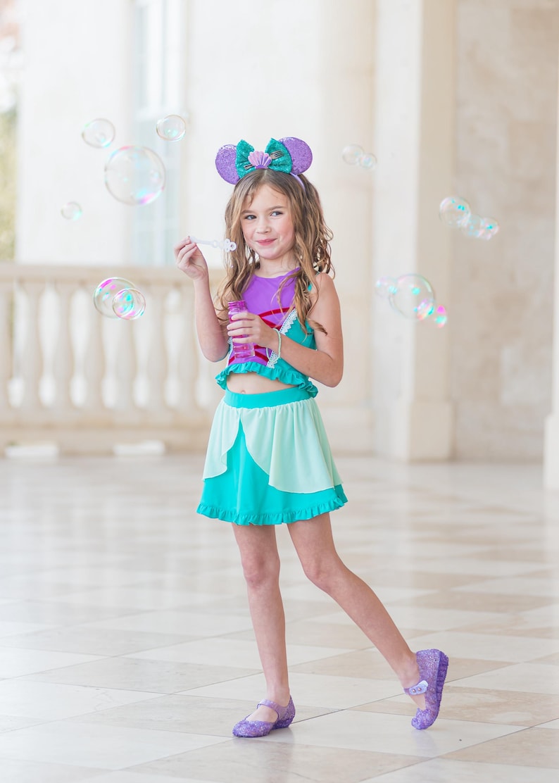 Conjunto da Ariel, roupa esportiva da Ariel, roupa de ginástica da Ariel, roupa esportiva de princesa, conjunto de princesa, vestido da Ariel, conjunto esportivo de sereia imagem 1