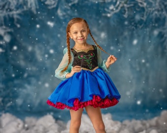 Girls Anna Dress, Anna Costume, Halloween Princess Costume, Halloween Anna Dress, Frozen Birthday, Frozen Dress, Elsa Dress, Princess Dress