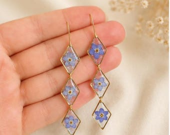 Dainty Real Forget Me Not Flower Dangle Earrings, Pressed  Blue Flower Earrings, Botanical Blossom Earrings , Nature Jewellery Gift for Her
