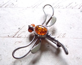 A Beautiful Vintage Baltic Amber and 925 Solid Silver Dragonfly Brooch Pin c1990 (#2)