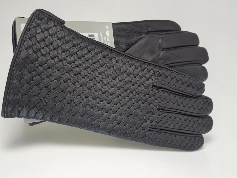 woven leather gloves with intrecciato texture, genuine sheepskin lining and smooth palm.
