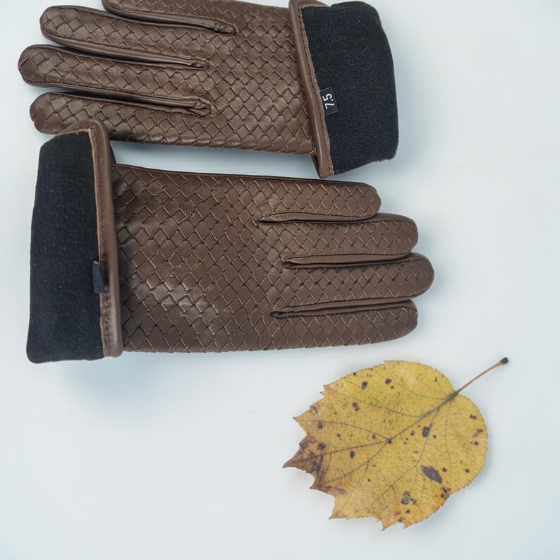 woven leather gloves with intrecciato texture, genuine sheepskin lining and smooth palm.