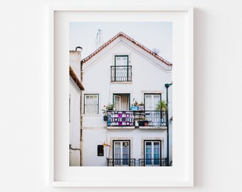 Digital Download, Lisbon Print, Travel Print, White Facade photo, Houses Print, Downloadable photo, Digital Prints, Instant download