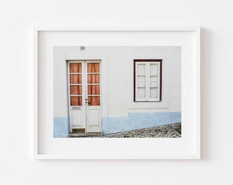 Impresión fotográfica de Lisboa, Portugal: Arte mural de fachada encalada (descarga digital)
