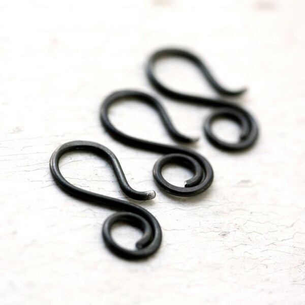 3 Matte Black Clasp Hooks, Medium, Rustic Handmade Clasp, 18 gauge Annealed Iron Wire Forged Findings