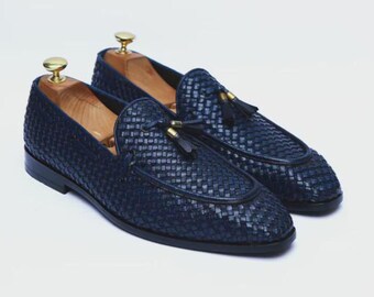 Mocassini da uomo in pelle blu intrecciata, realizzati a mano / Scarpe slip-on su misura