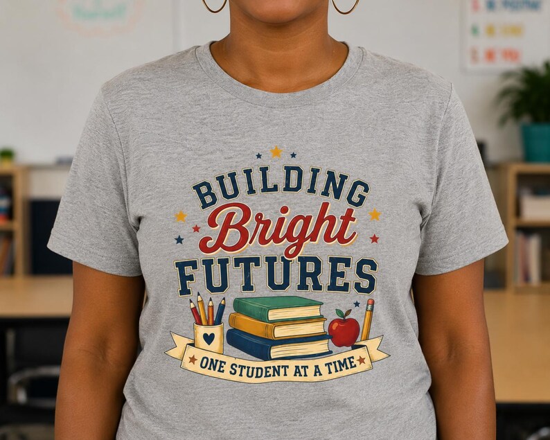 Camiseta "Construindo Futuros Brilhantes" | Homenagem aos Professores, Livros Escolares e Design da Apple imagem 4