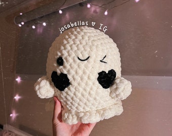 ghost plushie kawaii heart blush halloween spooky crochet amigurumi Josabella’s Crochet Shop