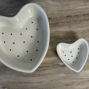APILCO  French Heart Shaped Strainer