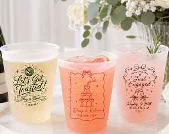 Bicchieri in plastica satinata personalizzati, bicchieri per matrimoni personalizzati, bicchieri per feste con logo personalizzato, bicchieri riutilizzabili, bomboniere per matrimoni ed eventi.