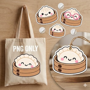 以下が含まれることがあります： 竹製の蒸し器に入った笑顔の餃子のグラフィックと「PNG ONLY」という文字がプリントされたベージュのキャンバストートバッグ。餃子のステッカー3枚と、同じく笑顔の餃子が描かれた吊り下げタグが添えられています。