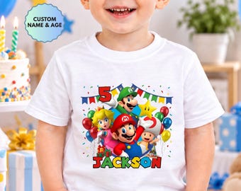 Maglietta di compleanno di Mario personalizzata con nome ed età: maglietta coordinata per tutta la famiglia di appassionati di videogiochi