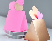 Gift Box SVG CUTTING FILES for Cricut, Silhouette, ScanNCut2 / Valentine's Day Heart Place Card / Galentine's Party Favor Template