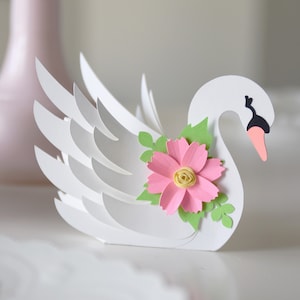 ARQUIVOS DE CORTE SVG de cisne para Cricut / Cartão de lugar de primavera ou decoração de mesa / Porta-cartão de presente / Modelo de caixa de presente / Decoração de festa bonita