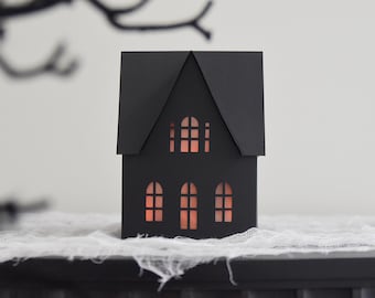 お化け屋敷SVGテンプレート：3Dペーパーランタン、不気味なハロウィンビレッジ（デジタルダウンロード）