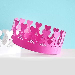 Fichiers de découpe SVG couronne pour Cricut, Silhouette / diadème de princesse réglable / cadeau d'anniversaire royal / chapeau de fête reine Saint Valentin