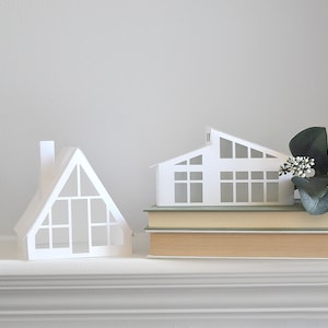 FILE DI TAGLIO SVG per casa 3D per Cricut / Modello di casa di carta retrò / Decorazione della casa con mensola a forma di A / Regalo per agente immobiliare / Villaggio di Natale