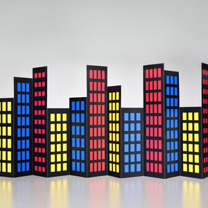 FILE DI TAGLIO SVG per feste di supereroi per Cricut 3D Carta Grattacielo Skyline della città Decorazione Forniture per feste di compleanno Centrotavola a forma di fumetto