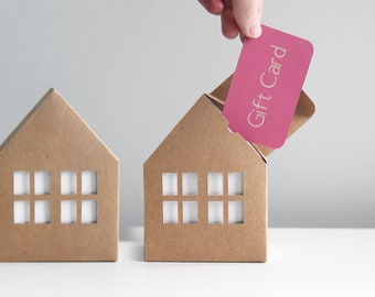 Plantilla SVG de caja de regalo con forma de casa para máquinas de corte de papel: Farol de pueblo navideño (descarga digital)