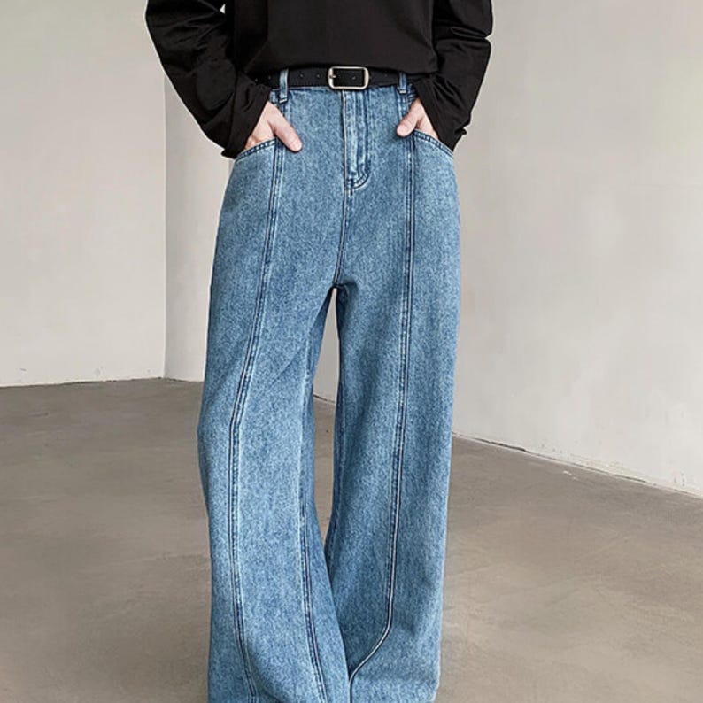 Wide Leh Jeans | Loose High Waist Denim | Daily Wear | Minimal Streetwear Style

Wide leg denim jeans with loose minimal streetwear style