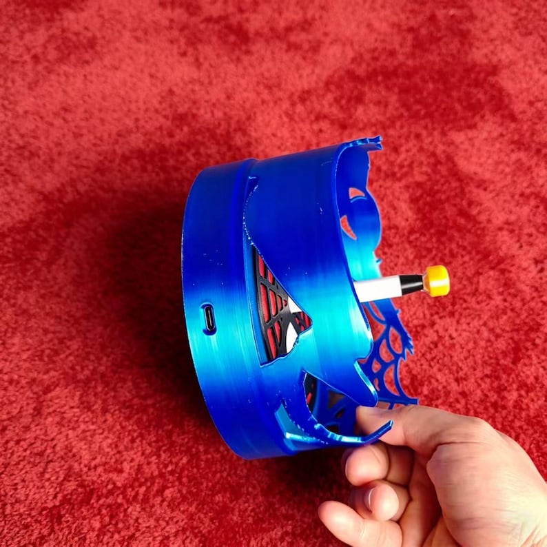 Super Hero Shadow Lampe, Spi / Der Man Modell, Einzigartiges Fan Geschenk, Handgefertigte Dekorative Lichter, Geschenk für Kind, Geschenk Für Ihn Bild 6