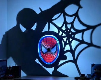 スーパーヒーローの影のランプ、スパイダーマンモデル、ユニークなファンギフト、手作りの装飾ライト、子供へのギフト、男性へのギフト