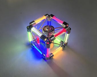 Lámpara de noche cúbica DIY hecha a mano, lámpara LED recargable por USB para crear ambiente.