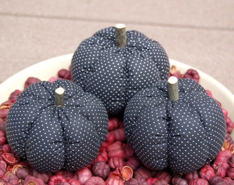 Primitive Halloween Black & White Dot Print Pumpkin Ornies