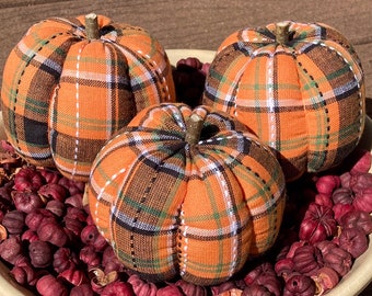 Primitive Fall Halloween Homespun Pumpkin Ornies, Orange, Black, Green, 3