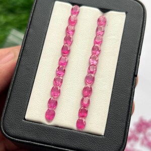 Rubino naturale riempito di vetro, 4 x 5 mm, ovale, sfaccettato, pietre preziose sciolte / Rubino rosa / Pietre calibrate per gioielli / Fornitura di rubini all'ingrosso, pietra portafortuna di luglio