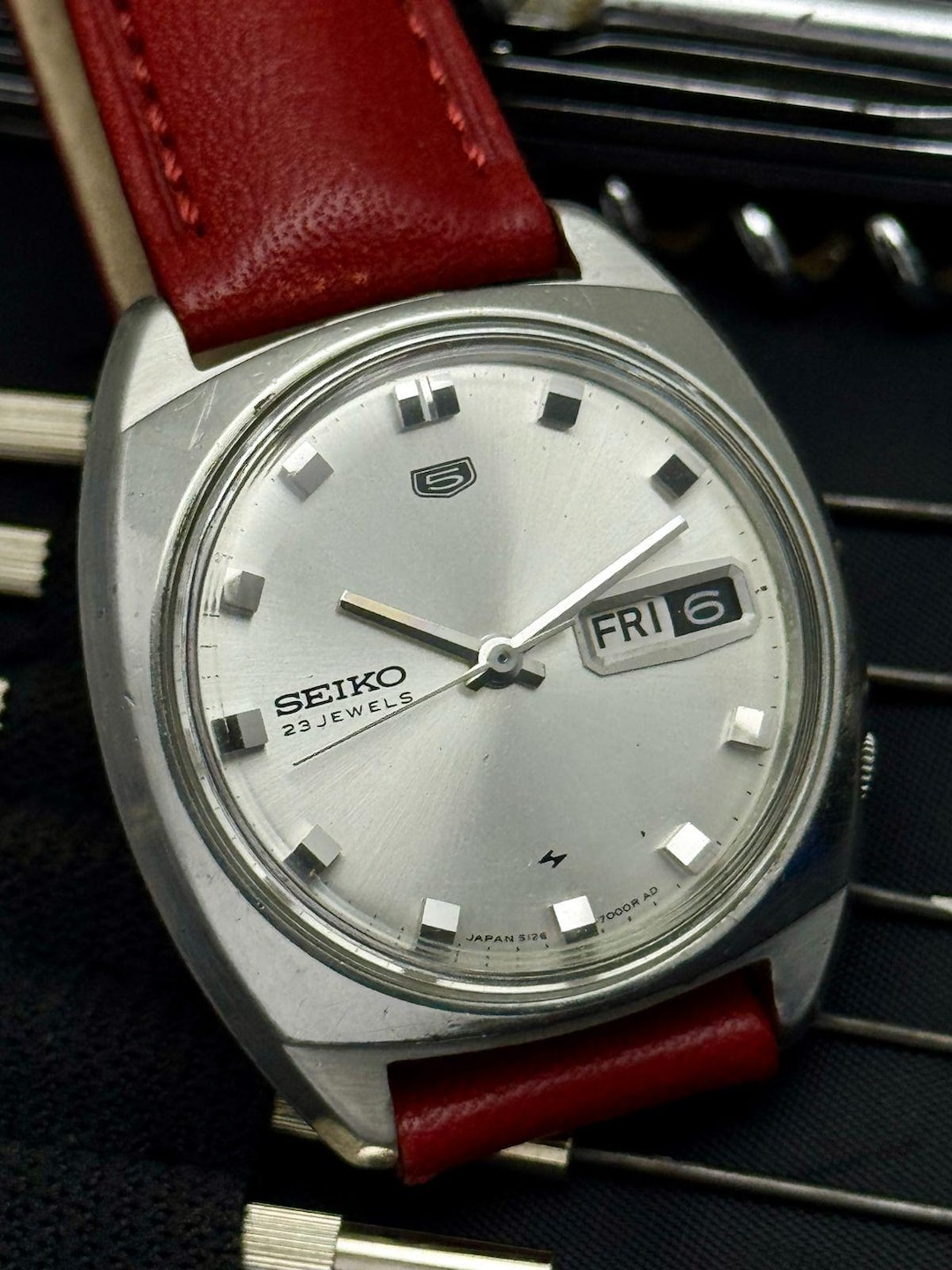 Vintage Seiko 5 Automatic Men's Watch 5126-7000 - Etsy