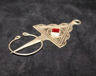 Berber Silver Fibula Brooch: Amazigh Tribal Garment Pin, Faux Garnet gemstone Moroccan fibula