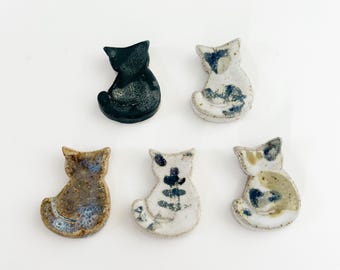 Reposapalillos de cerámica con forma de gato, hechos a mano - Juego de 5