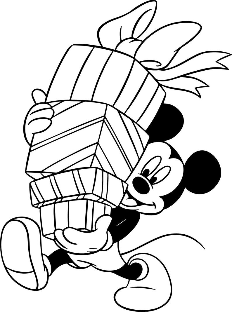 Op de afbeelding: Zwart-wit cartoon illustratie van Mickey Mouse die een stapel ingepakte cadeaus draagt. De cadeaus zijn rechthoekig met streepjespatronen en afgewerkt met een grote strik. Mickey Mouse lacht en lijkt te lopen.