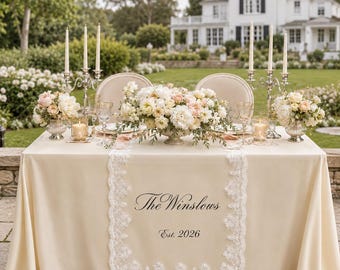 Op maat gemaakte kanten tafelloper voor bruiloft, gepersonaliseerde welkomstbanner, op maat gemaakt stoffen ceremoniebord, decoratie voor verlovingsfeest, decoratie voor receptie