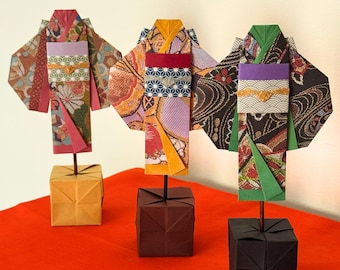 Benutzerdefinierte Kimono Origami mit Ständer | 3er-Set,6,9,12 | Wählen Sie aus 12 Mustern | Freistehende Miniatur Japanische Kunst | Zen Dekor | Einzigartiges Geschenk