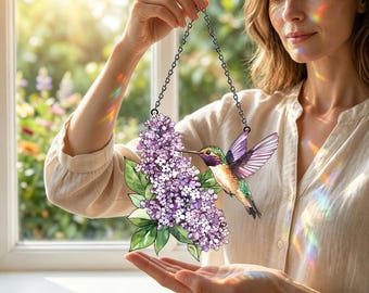 Personalized Hummingbird Suncatcher, Lilac Floral Window Hanging, Acrylic Bird Lover Gift, Nature Garden Decor, Gift for Mom Grandma Her