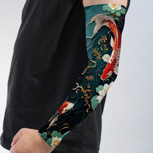 Japanese Koi Fish Arm Sleeves Lotus Wave Pattern UV Protection Compression Sleeves for Running Cycling Fishing