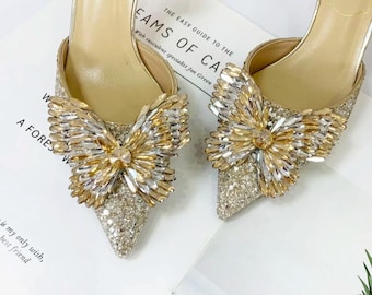 Clips para zapatos con forma de mariposa y diamantes de imitación extraíbles, elegantes accesorios para zapatos de tacón alto.