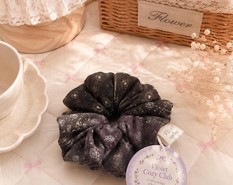Coletero con estampado floral oscuro, goma para el pelo de estilo vintage cottagecore, sujetador de coleta de tela suave