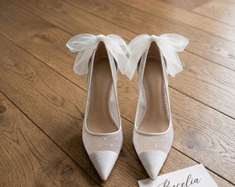 Zapatos de novia de malla con lunares, zapatos de tacón de aguja con punta afilada para bodas, zapatos de tacón de aguja con lazo y encaje, zapatos de novia elegantes, zapatos de boda de tacón alto color marfil