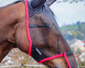 Masque anti-mouches avec protection pour les oreilles et le nez