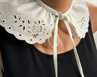 Vintage 80's embroidered collar