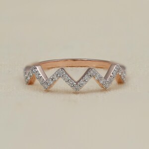 Anillo de diamantes, anillo de diamantes cultivados en laboratorio con diseño de espiga, anillo apilable de oro de 14 quilates, alianza de boda minimalista, regalo para ella.