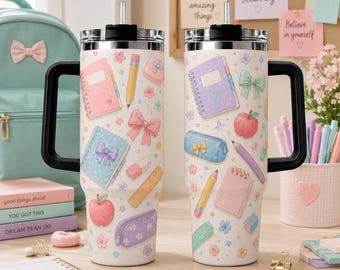 Bicchiere con simpatici articoli scolastici, regalo pastello per insegnanti, tazza per il ritorno a scuola, bicchiere per studenti, bicchiere elegante per la classe.